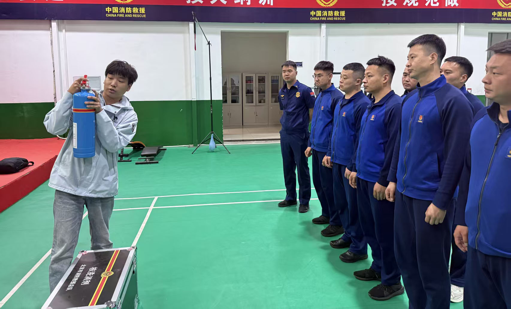 某單位可剝離膜消除罐交付驗(yàn)收